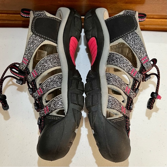 Keen Newport H2 Sandal | Black/Pink | Size 7.5 - Picture 7 of 14
